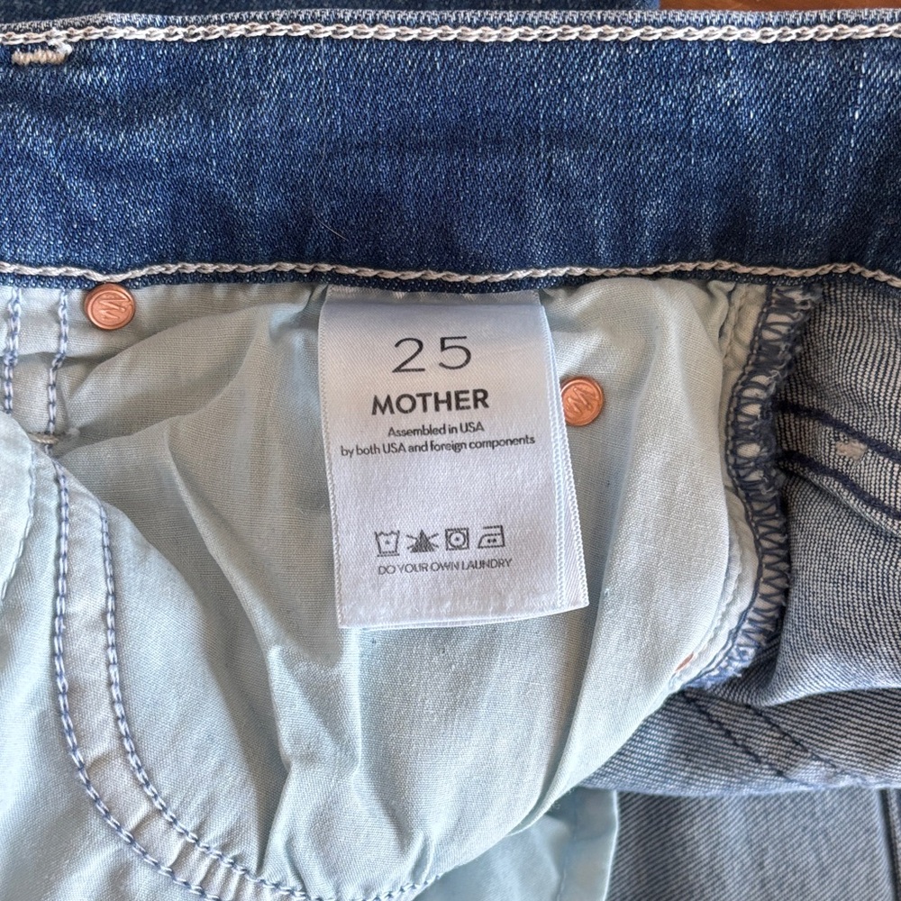MOTHER Dazzler Mid Rise Jeans - Size 25 - Picture 4 of 6
